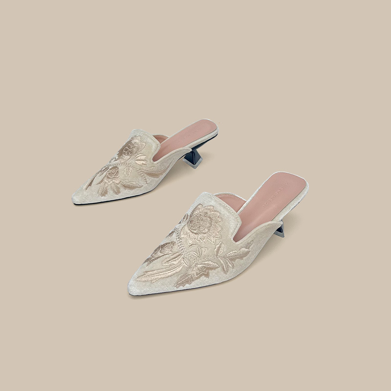 Embroidery Velour Women Shoes  - Embroidery Designer 评论和价格
