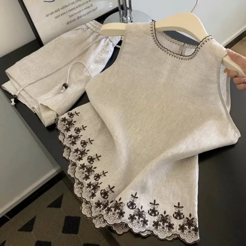 Simple Old Money Style Cotton  - Embroidery Simple 评论和价格