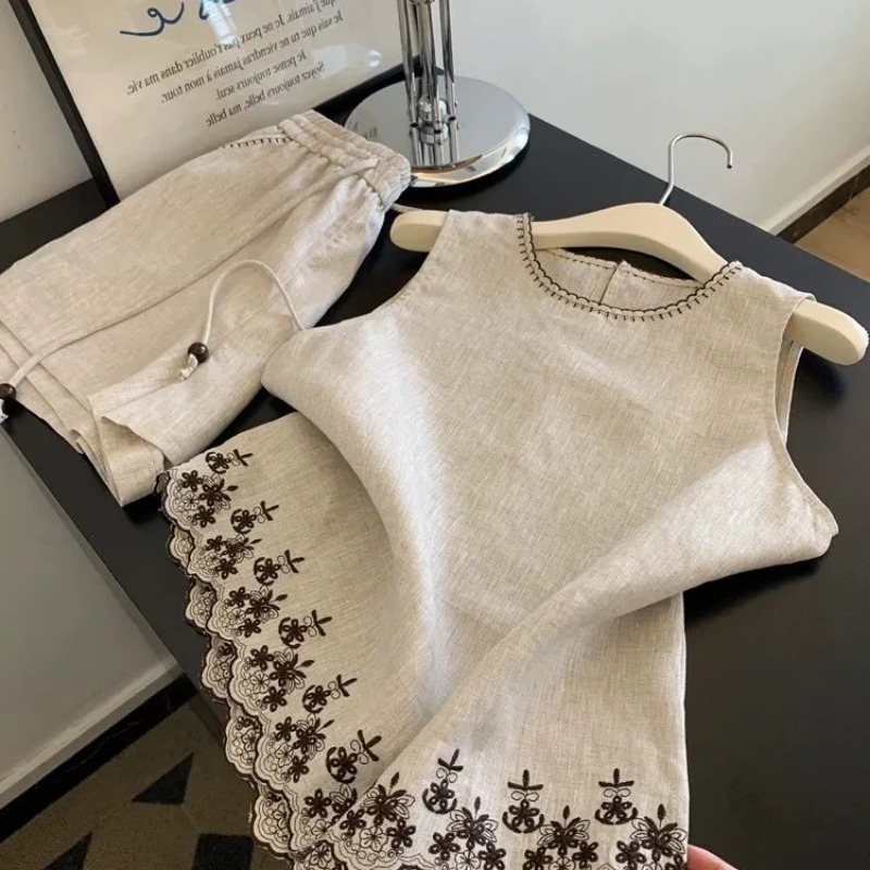 Simple Old Money Style Cotton  - Embroidery Simple 评论和价格
