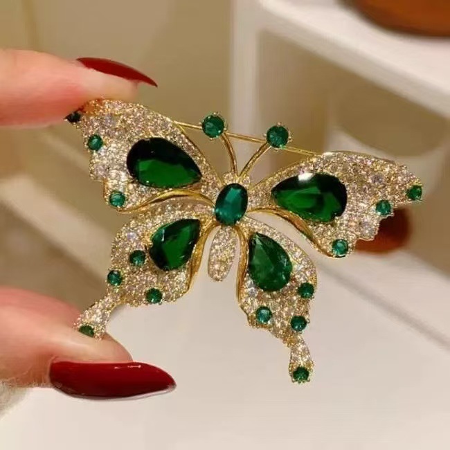 Elegant Emerald Crystal Butter - Embroidery Simple 评论和价格