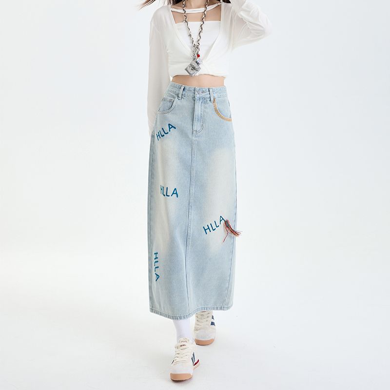2025 Fashionable Women's Denim - Embroidery Letter 评论和价格